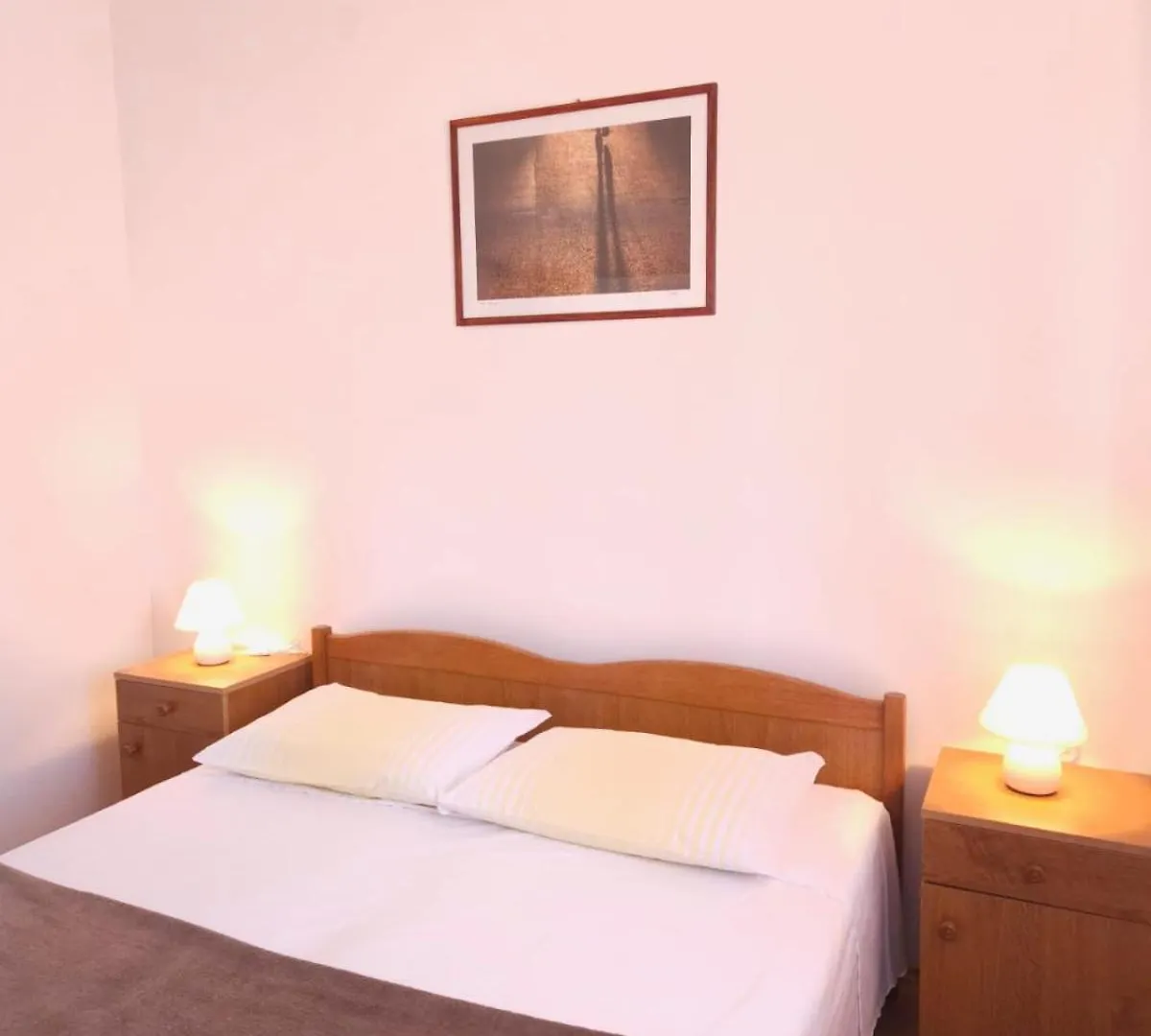 Gasthof Lorena Apartments In Pula