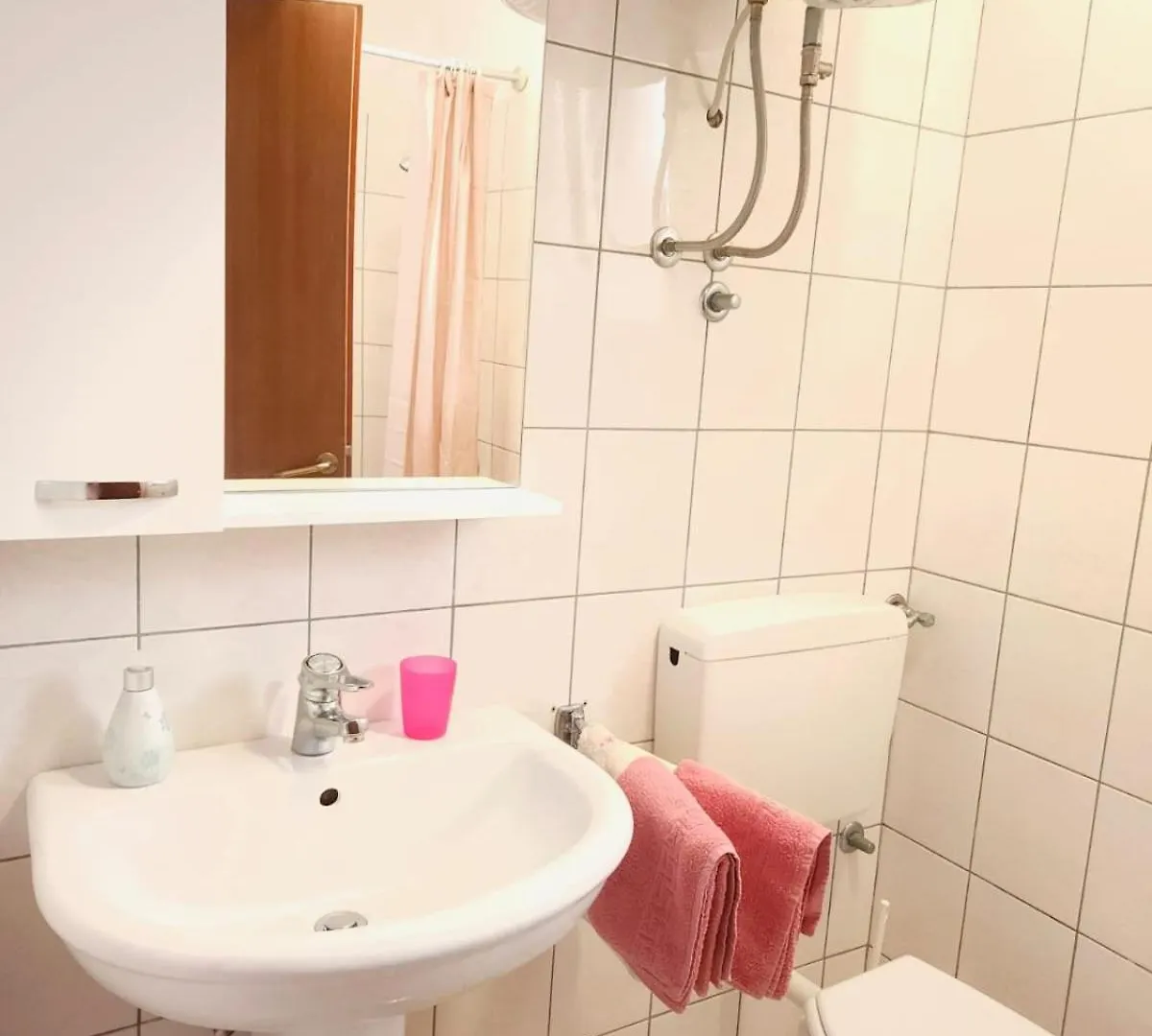 Lorena Apartments In Pula